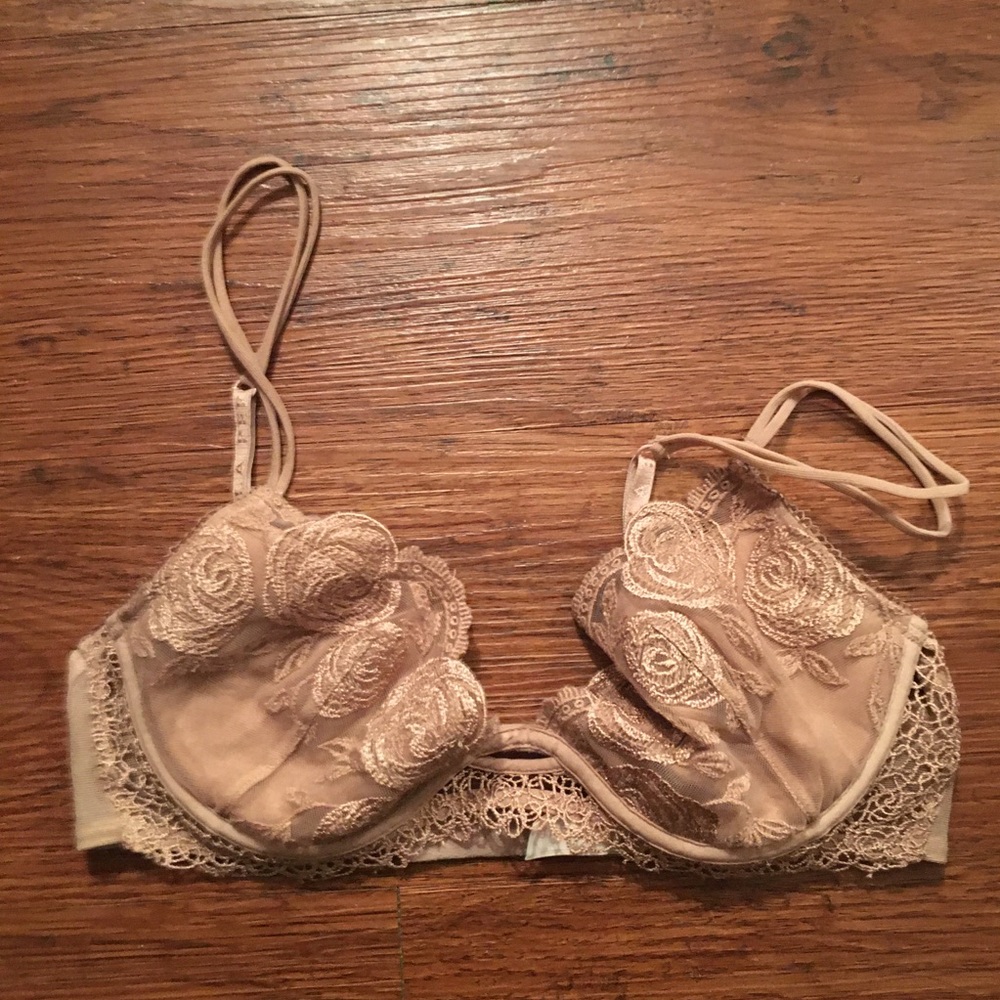 la perla deep nude bra